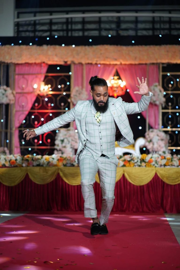Danseur de Kuthu sur scène